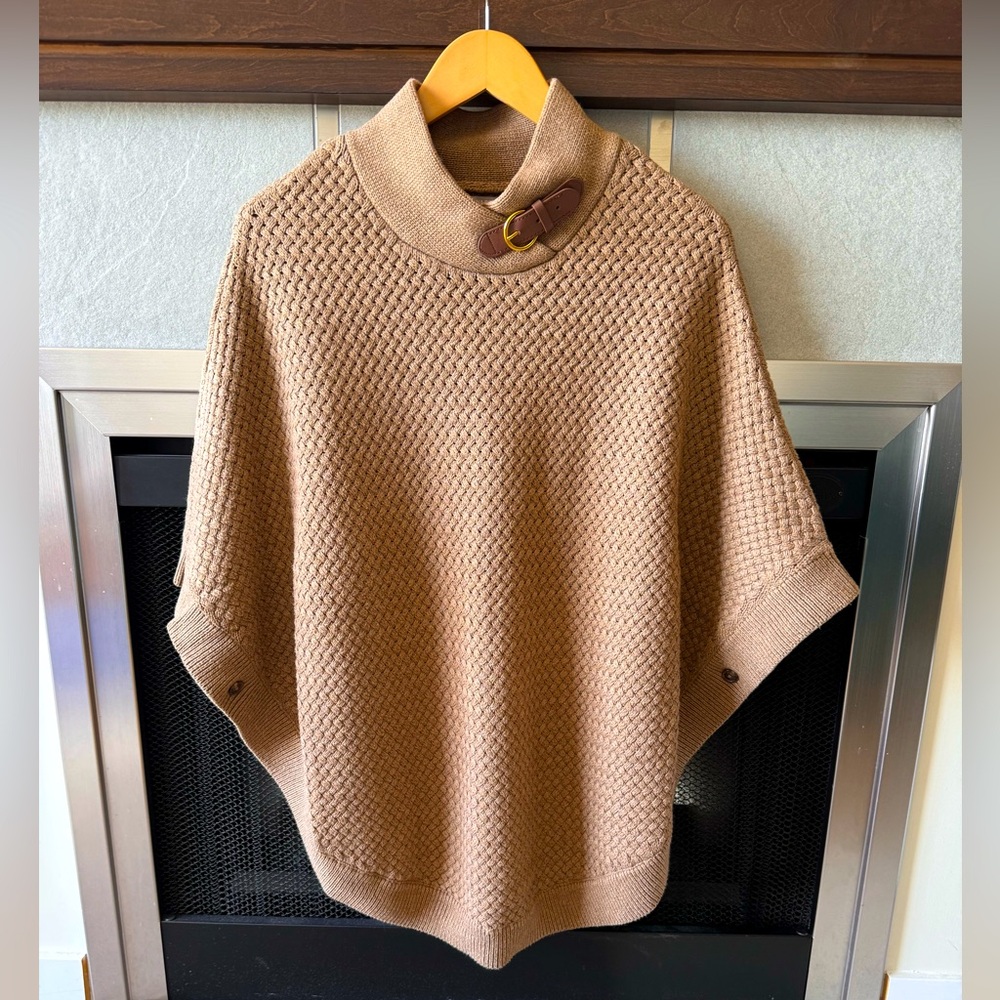 Banana Republic basket weave knit sweater poncho, size M